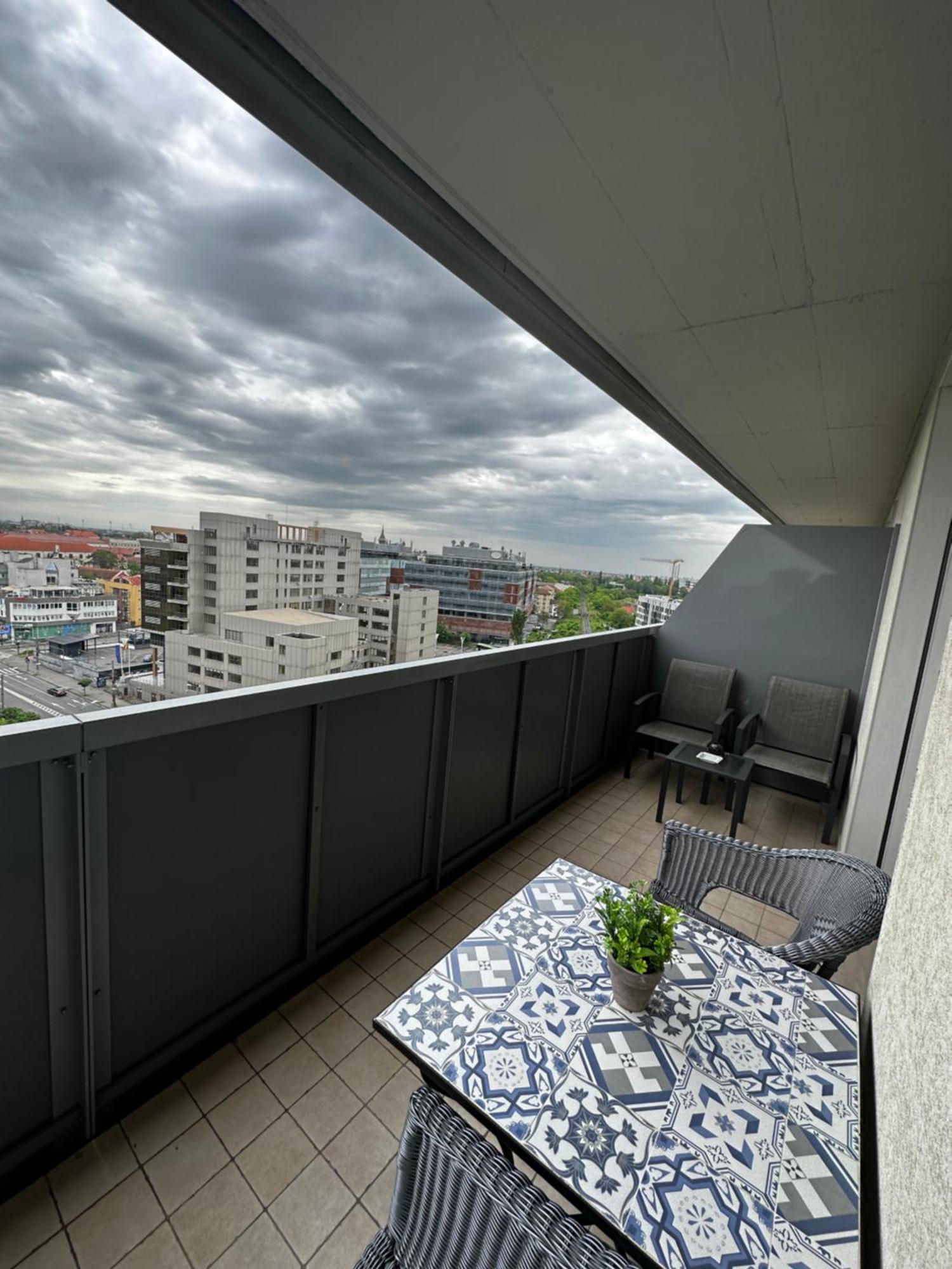 Central Apartment Тімішоара Екстер'єр фото